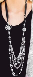 Paparazzi necklace set